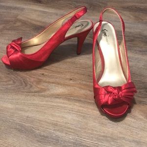 FIONI Clothing Shoes - Red Heels FIONI Clothing Shoes - Red Heels